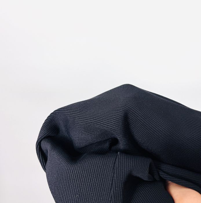 Czarne body z wiązaniem przy dekolcie L 40 H&M