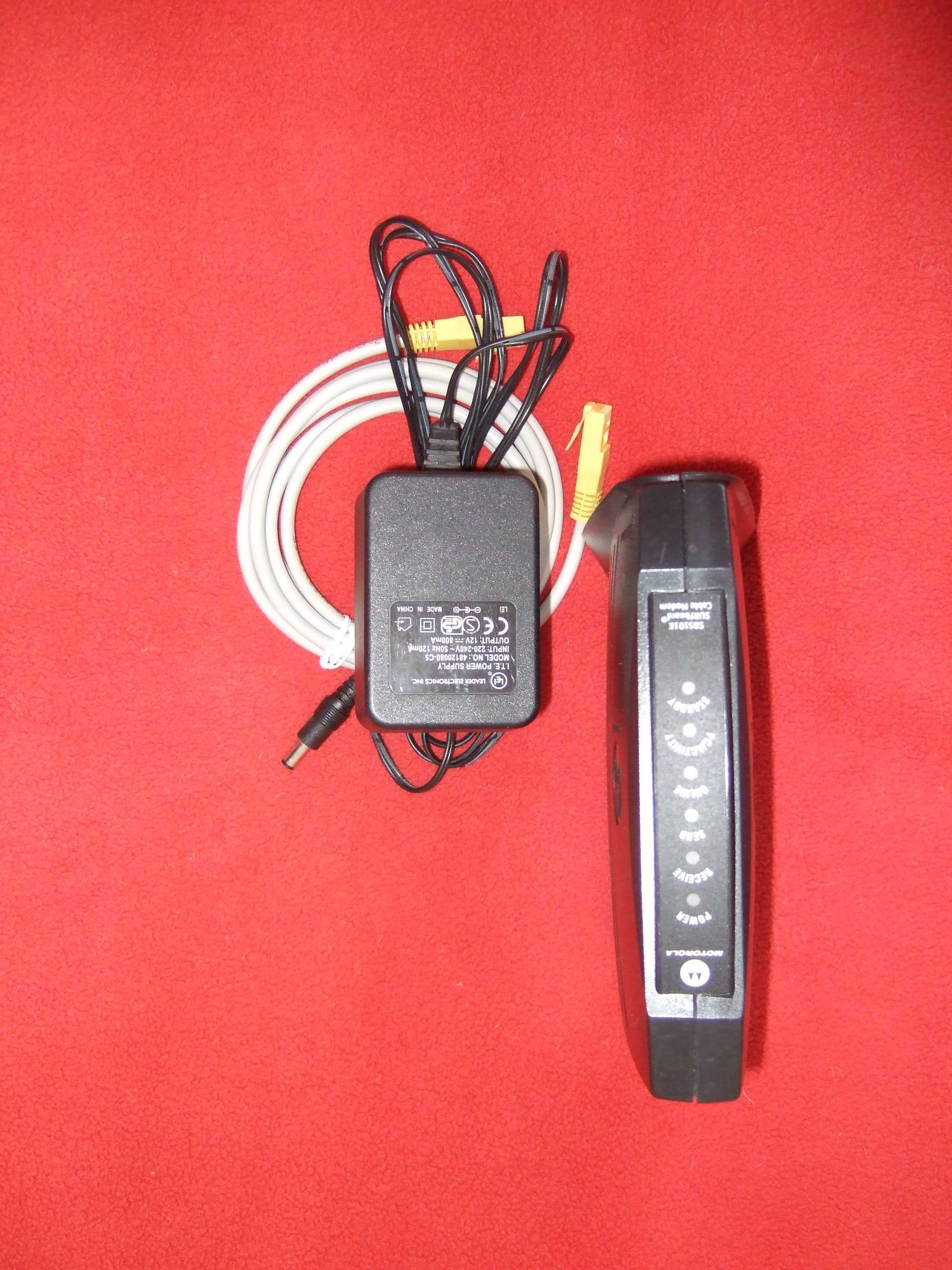 Zestaw do internetu - modem, zasilacz, kabel