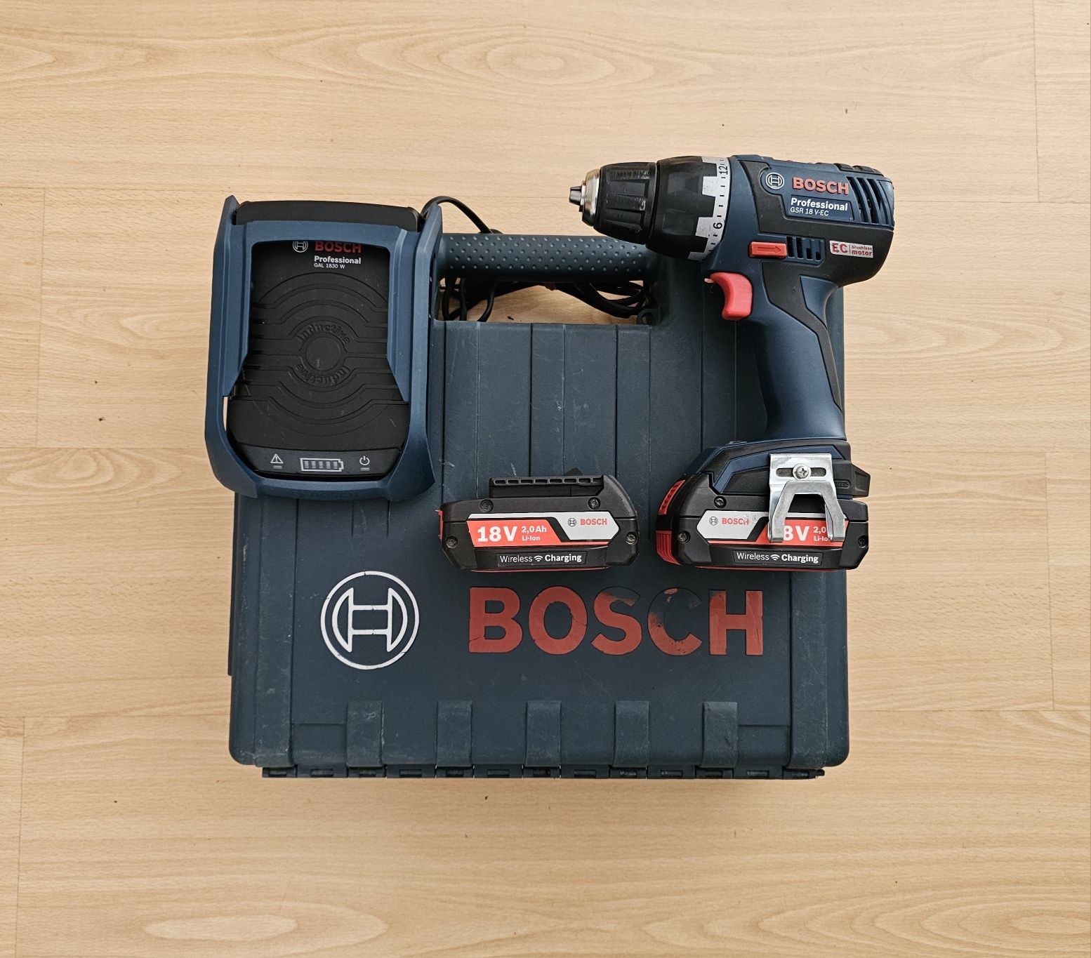BOSCH GSR 18V-EC Wkrętarko-Wiertarka Bezszczotkowa 2xAku Ładow.Walizka