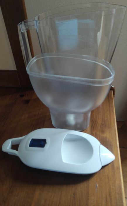 Jarro Brita 2.4 Litros, modelo Aluna