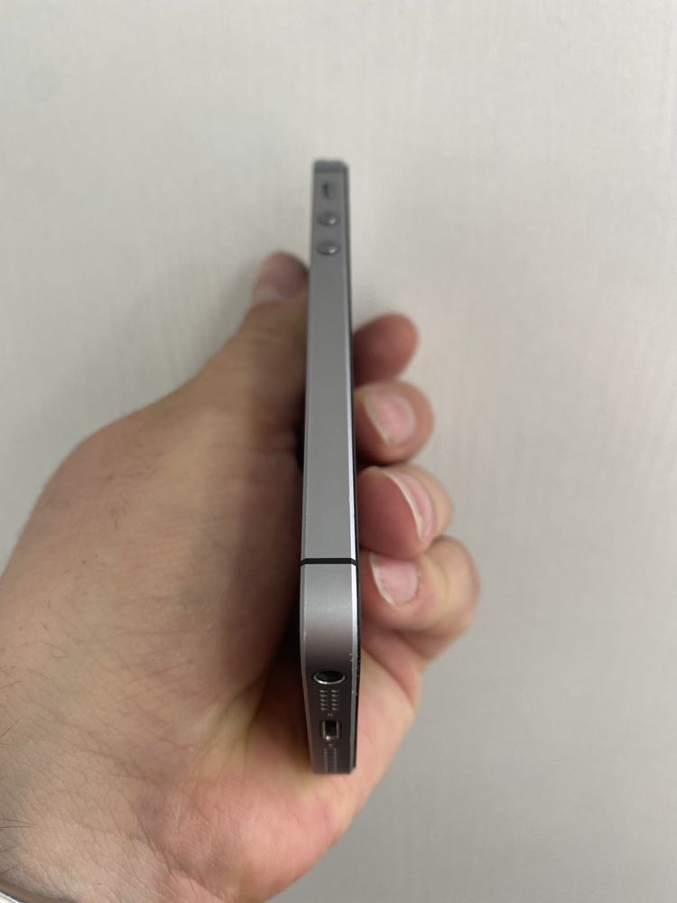 Разборка айфон iPhone Se 2016