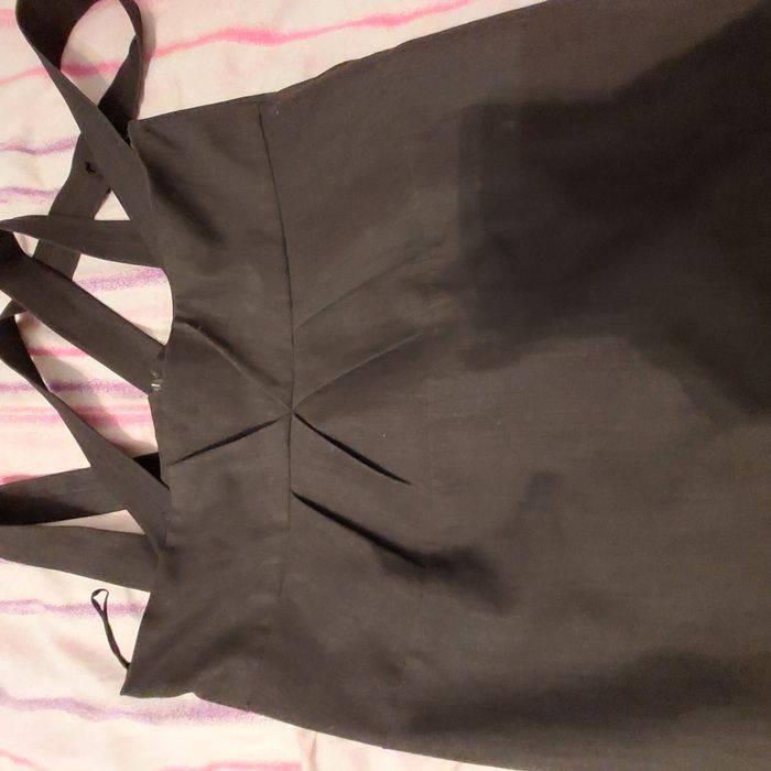 Ołówkowa spódnica z szelkami