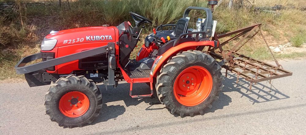 Kubota 4x4 25cv alfaias