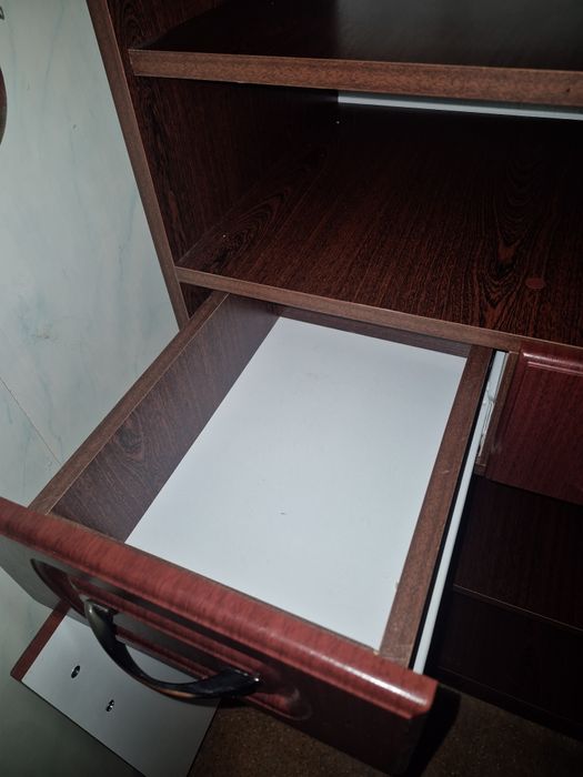 Комод для зберігання одягу