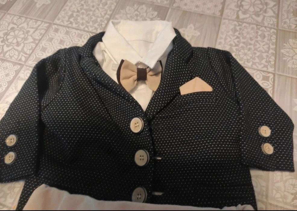 Ubranko do chrztu dla chłopca rozmiar 68