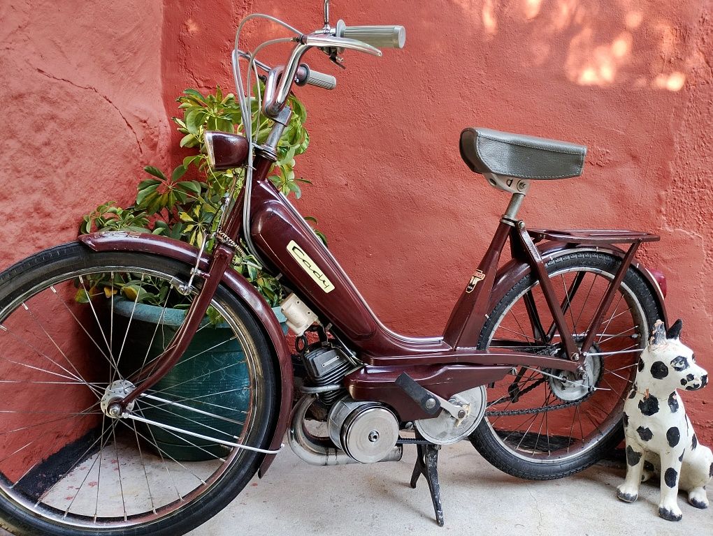 Mobilete cady antiga