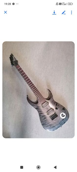 Czerwona Gitara elektryczna