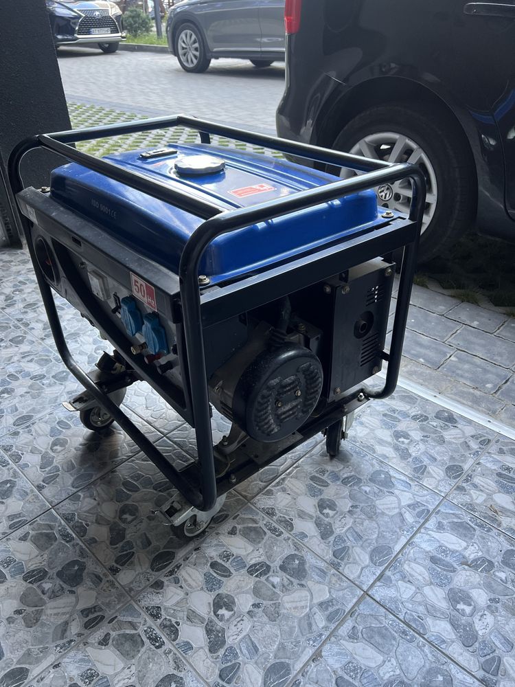 Генератор Vinco LT6500CL