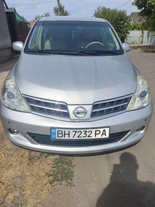 Продам авто nissan tiida