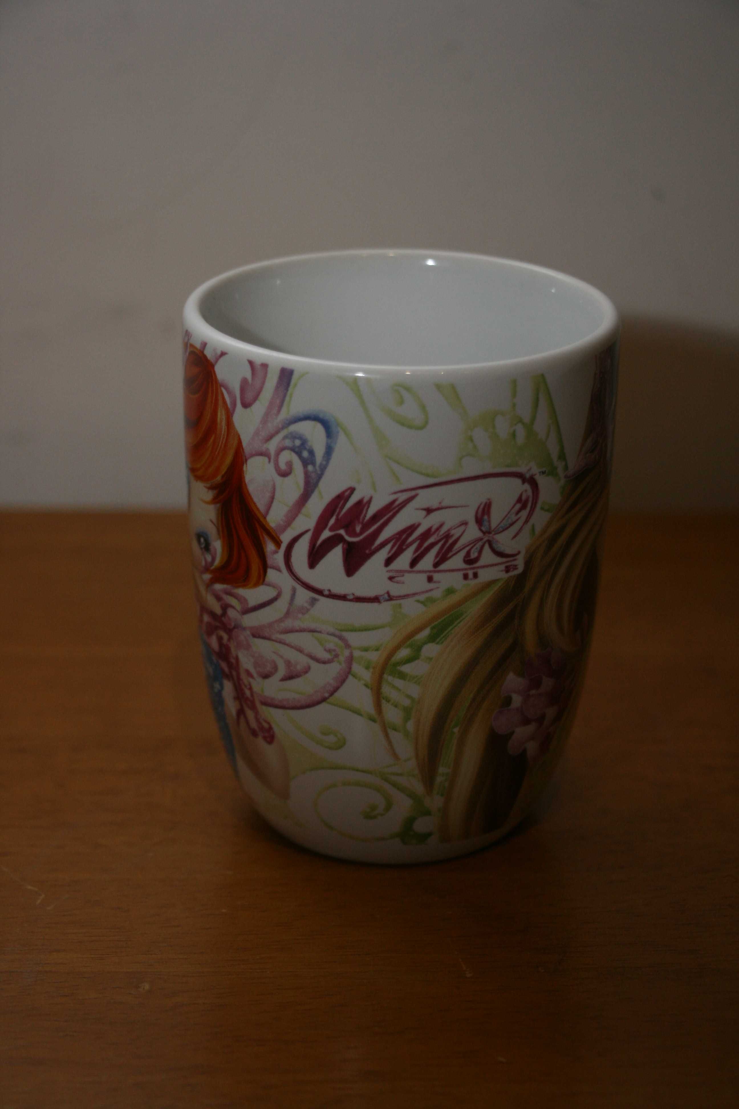 Caneca Branca das Winx