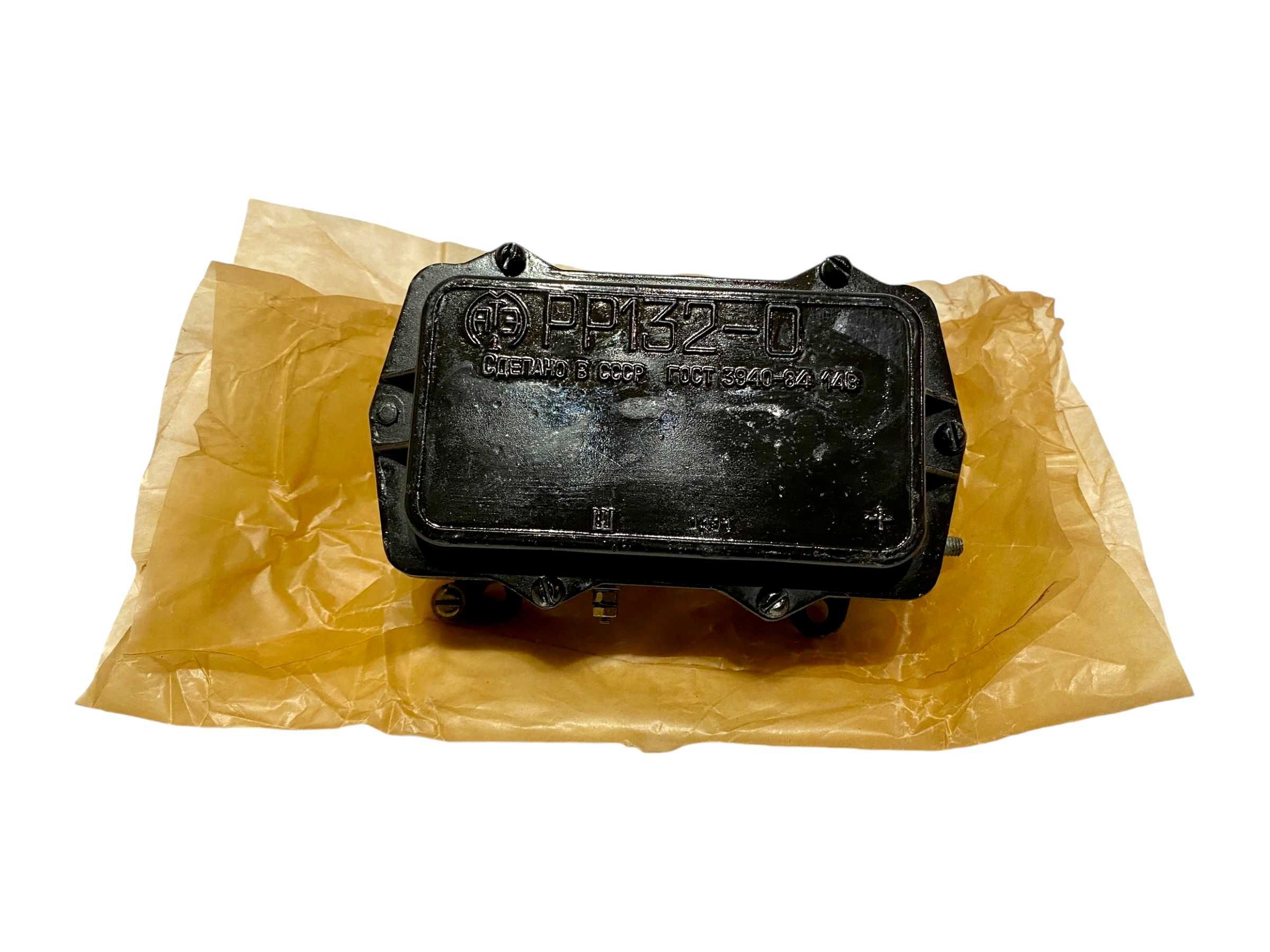 Regulator napięcia UAZ 469, 3151, 452 ZIŁ 131 URAL GAZ 66 WOŁGA Nowy