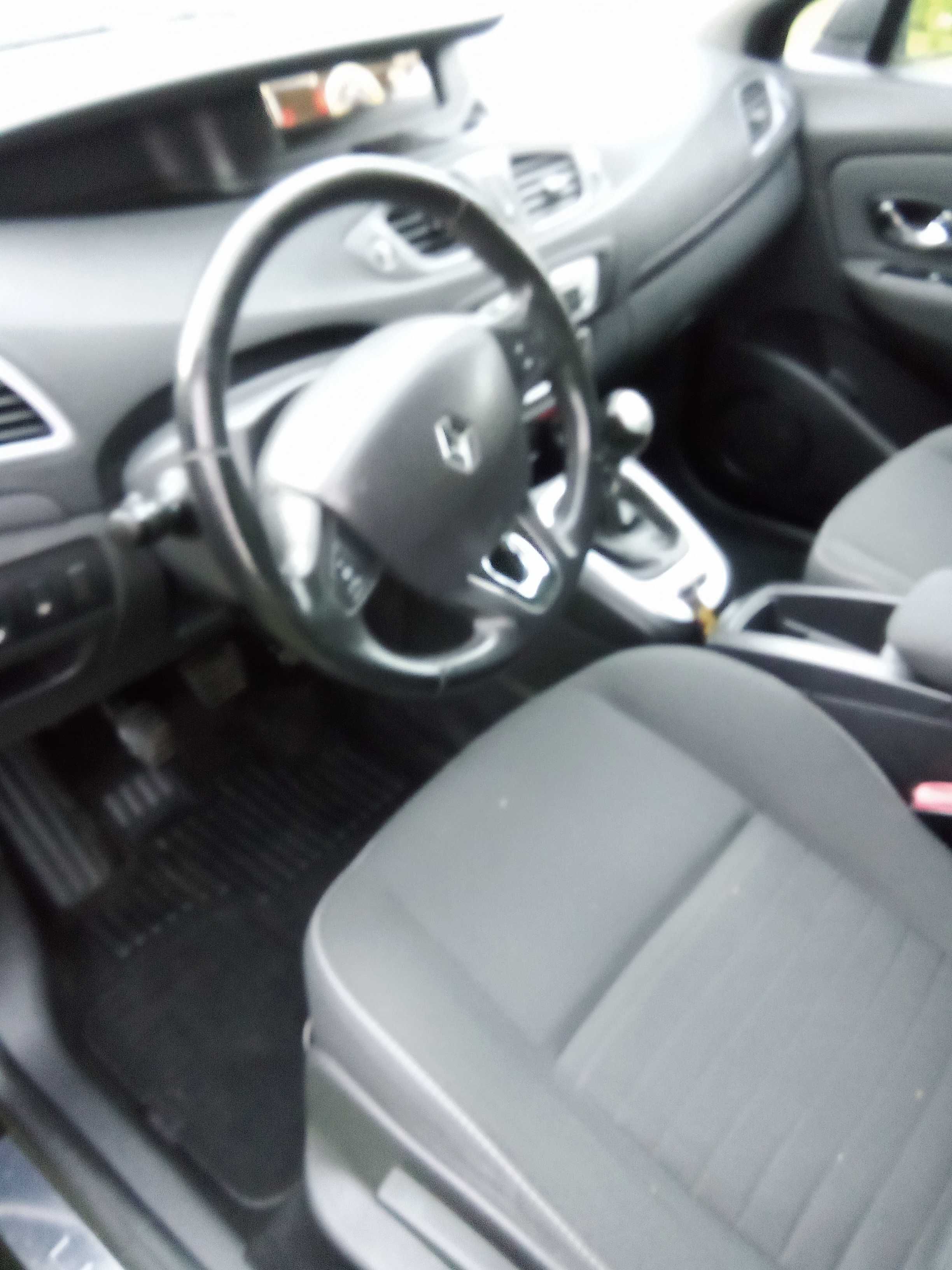 Renault Scenic 2015