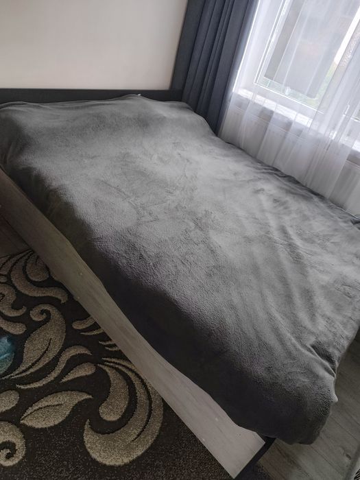 Ліжко з ламелями