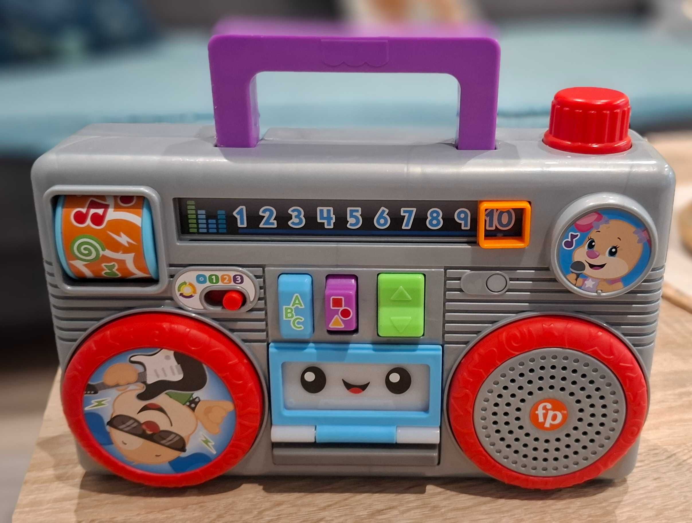 Fisher-Price Ucz się i Śmiej - Retro Radiomagnetofon Szczeniaczka