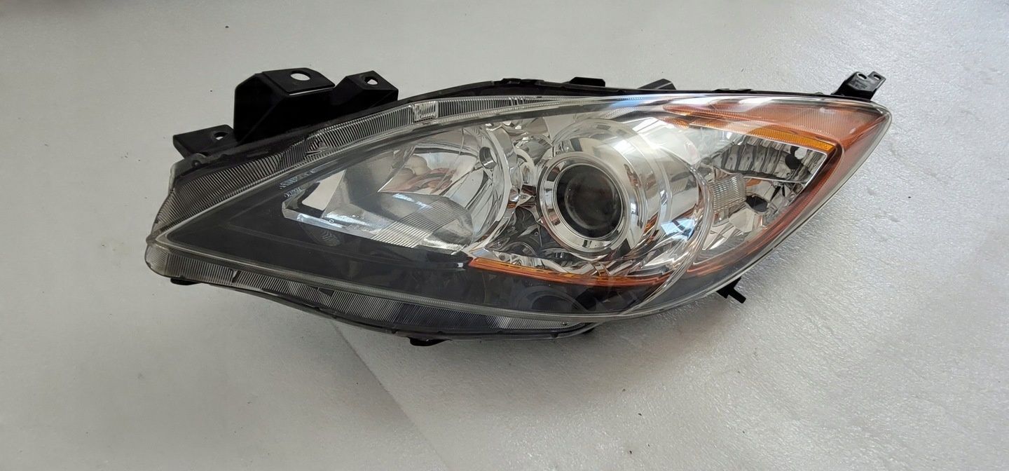 LAMPA LEWA PRZÓD PRZEDNIA MAZDA 3 II BL 2008-