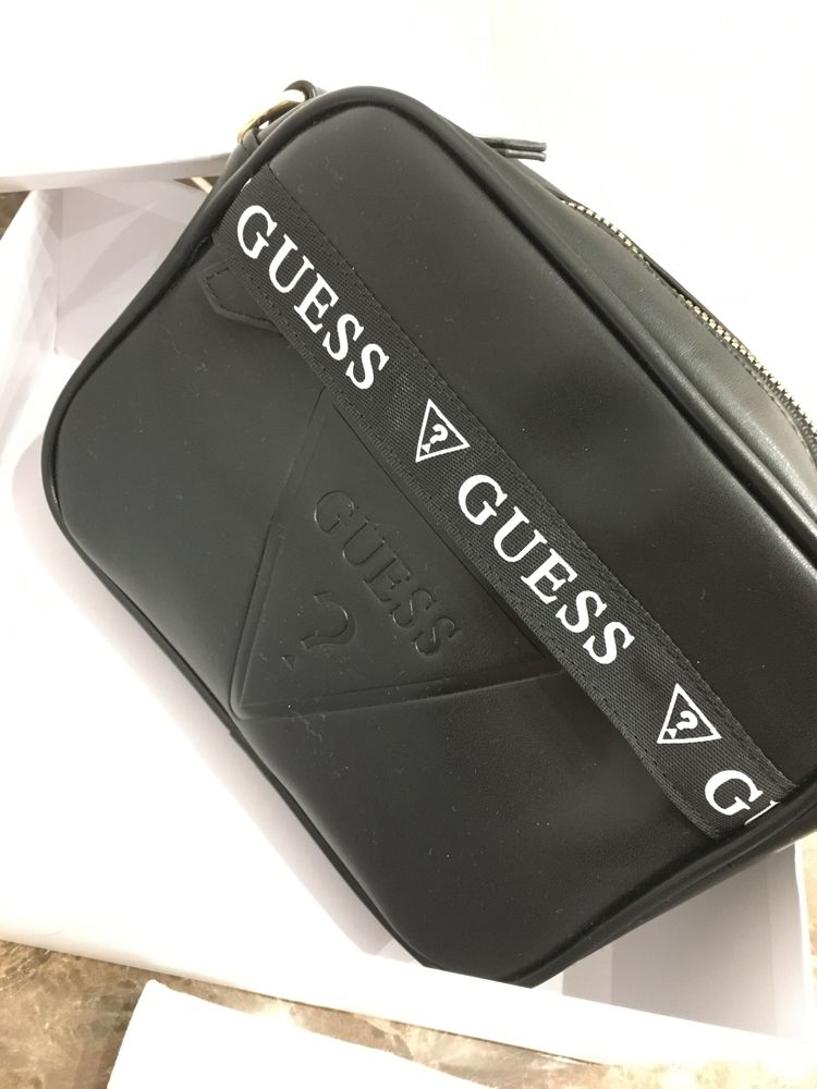 Guess  чорна жіноча сумка  guess