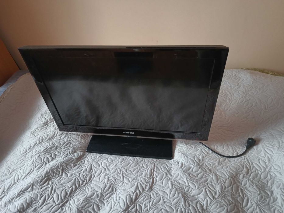 telewizor SAMSUNG 32"
