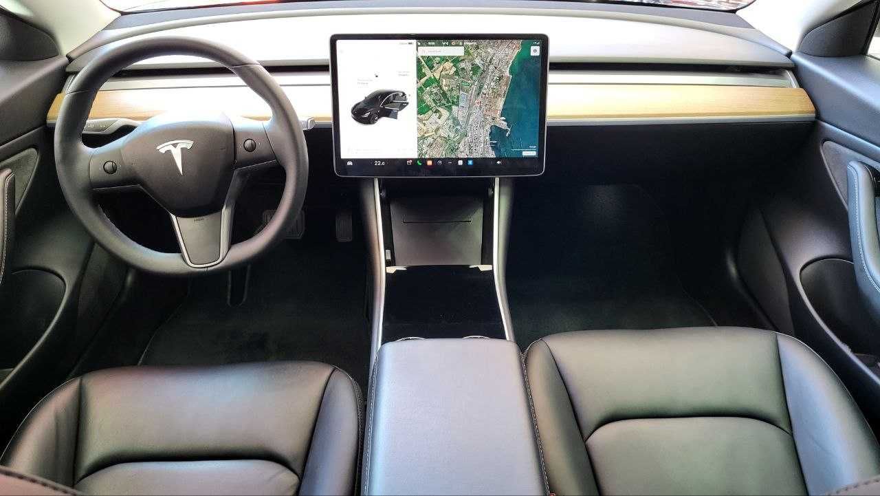 Tesla Model 3 2020 Long Range