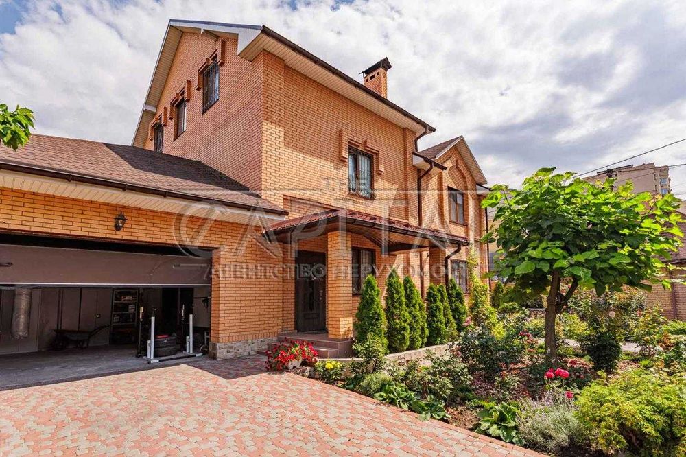 Продаж будинку Софіївська Борщагівка 423 кв.м. інвестиція