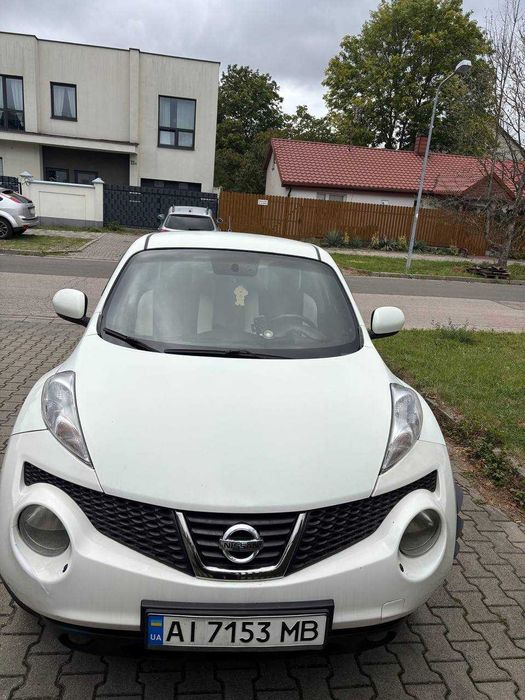 Nissan Juke 1,6 бензин, автомат