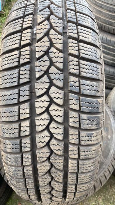 Продаж зимових/всесезонних шин