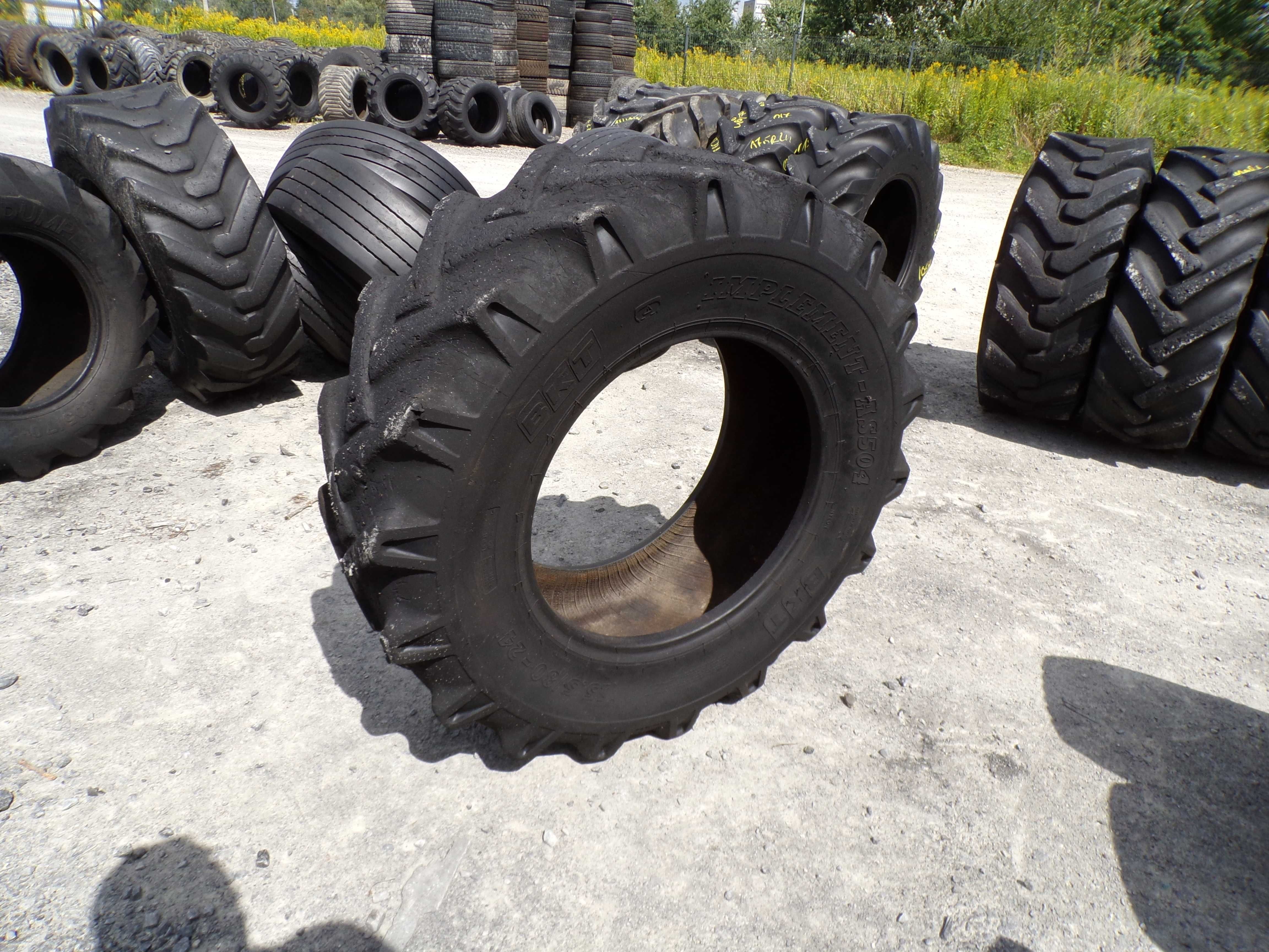 opona 15.5/80-24 BKT AS504 (350 NETTO)