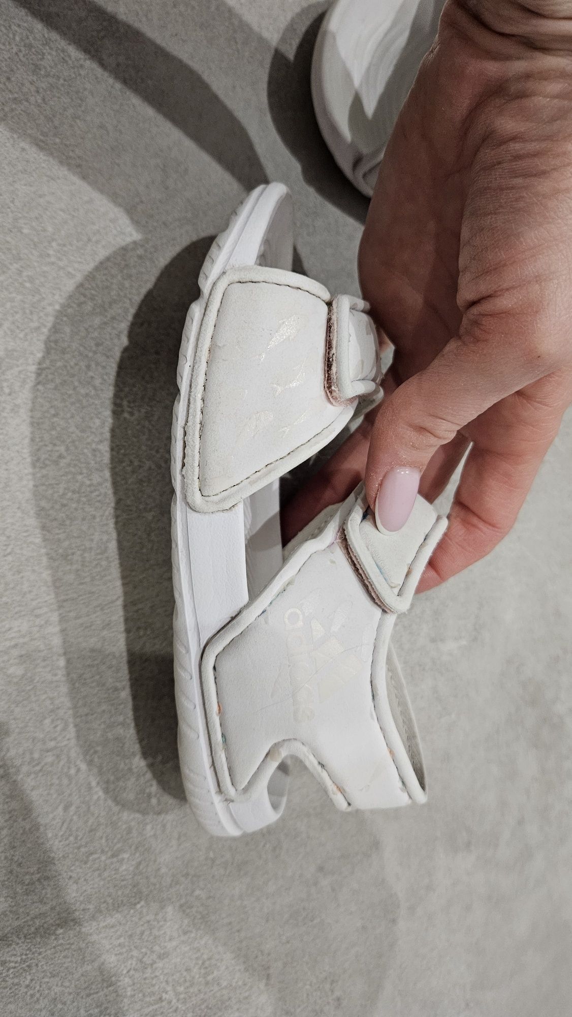 Sandałki Adidas Rozmiar 27