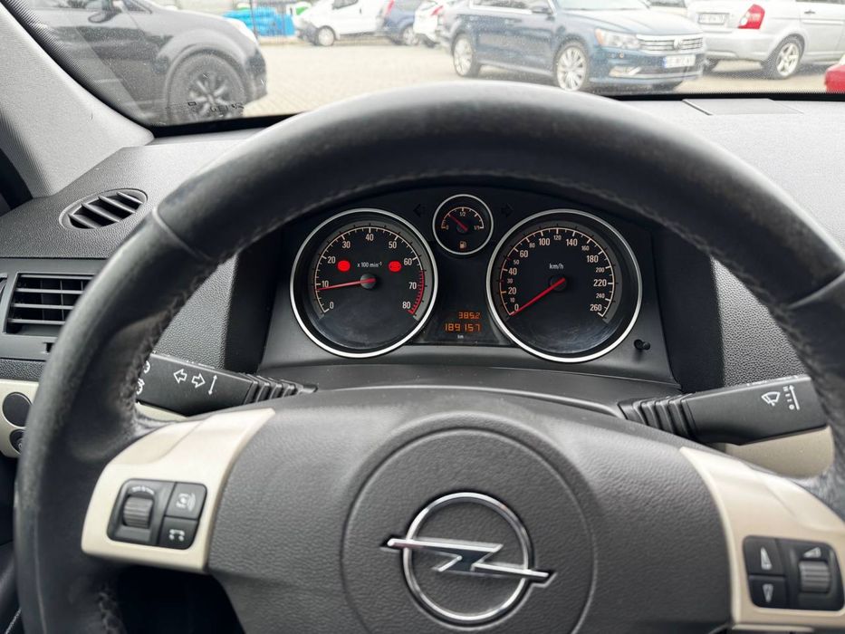 Продам Opel Astra 2008г., 1.6 бензин, свежепригнан. Обмен, Лизинг