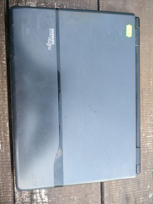 Fujitsu Siemens Amilo PIi 2540 uszkodzony