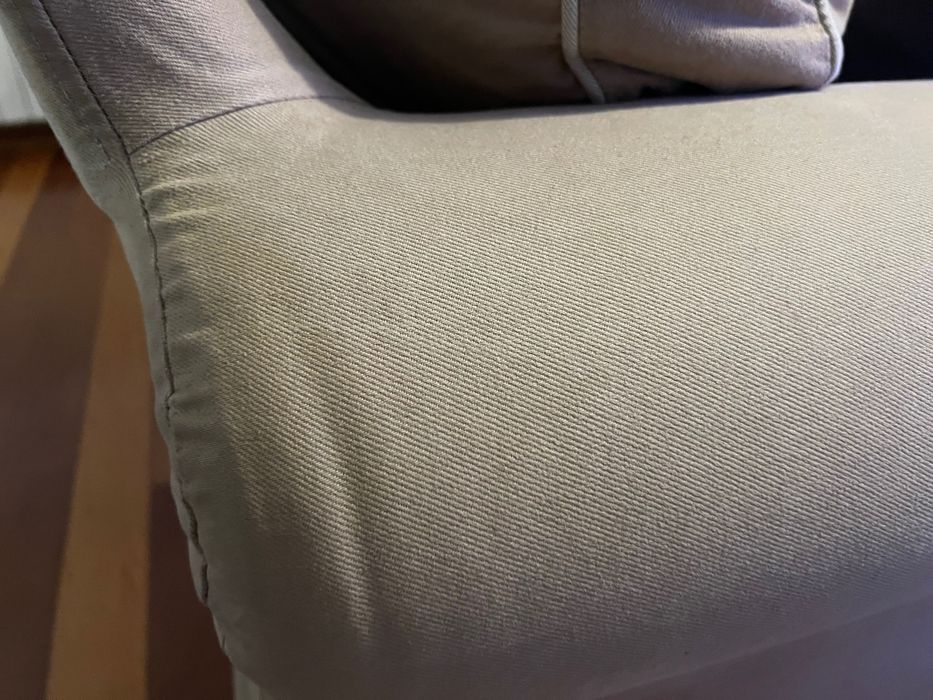 Sofá 5 lugares modelo ikea. Com capas para trocar