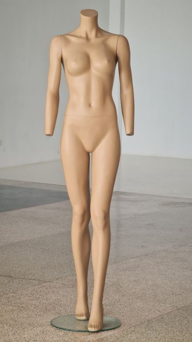 Manequim feminina