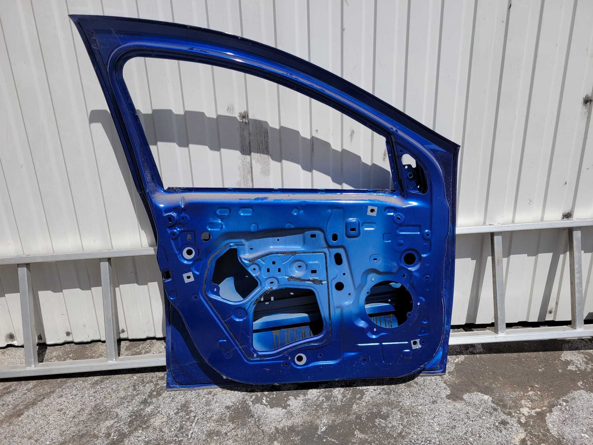 Porta Frente Esquerda Dacia Sandero II
