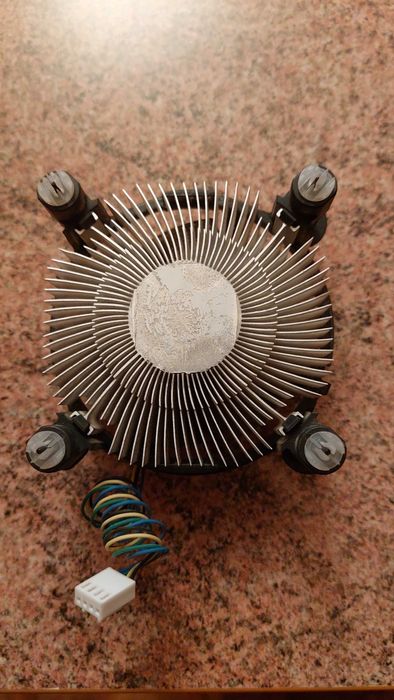 Продам процесор Intel Pentium G4560 3.50GHz/3MB/8GT/s