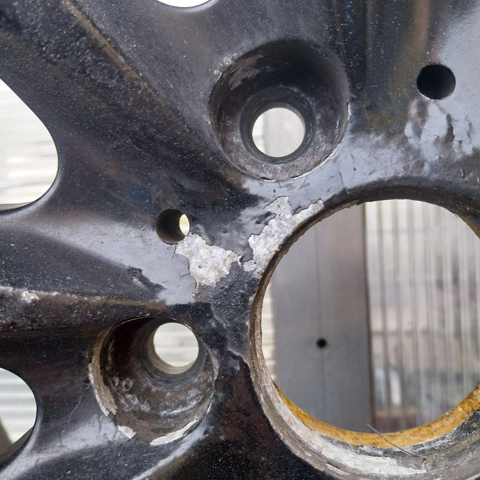 Felgi Aluminiowe R18 5x120 8J ET 45
