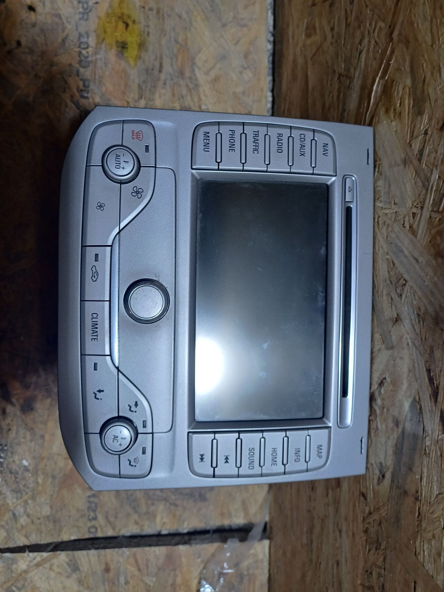 Radio z nawigacją Ford Kuga MK 1