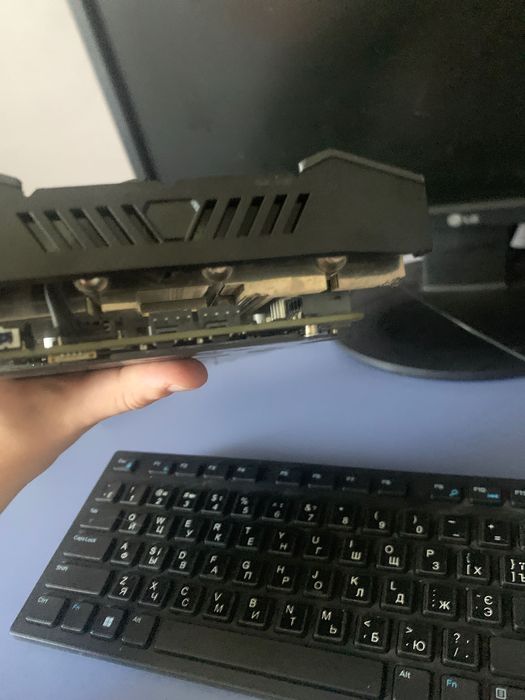 Продам/ обміняю GTX 1070ASUS ROG STRIX 8gb обмін на 6660 хт
