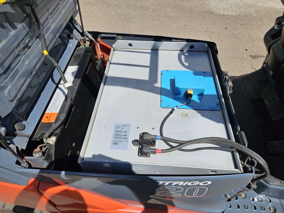 Електронавантажувачі Toyota з Li-ion АКБ. Вилочные погрузчики Тойота