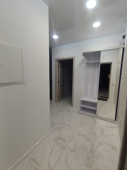 Простора квартира Gray, подобово ЖК Сіті-Парк, новобудова, центр міста