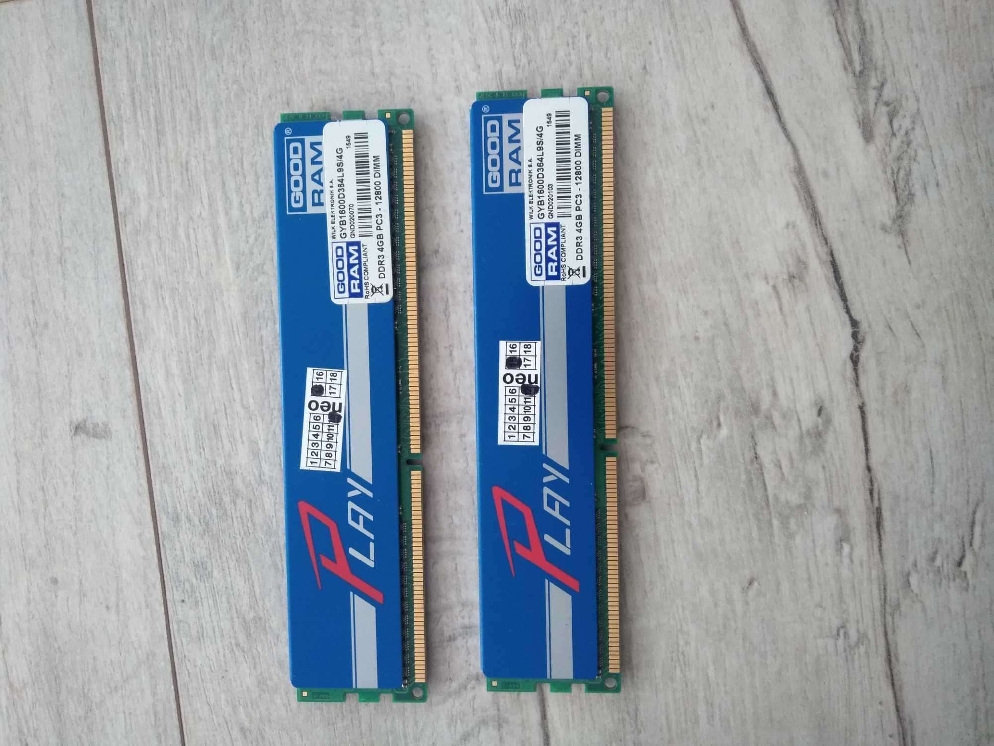 Оперативная память две планки по 4гб каждая ddr3.1333 Ghz.Цена за 2