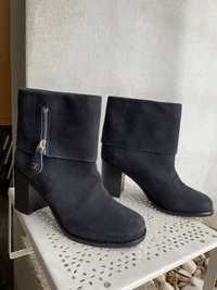 Botas CHANEL meio cano