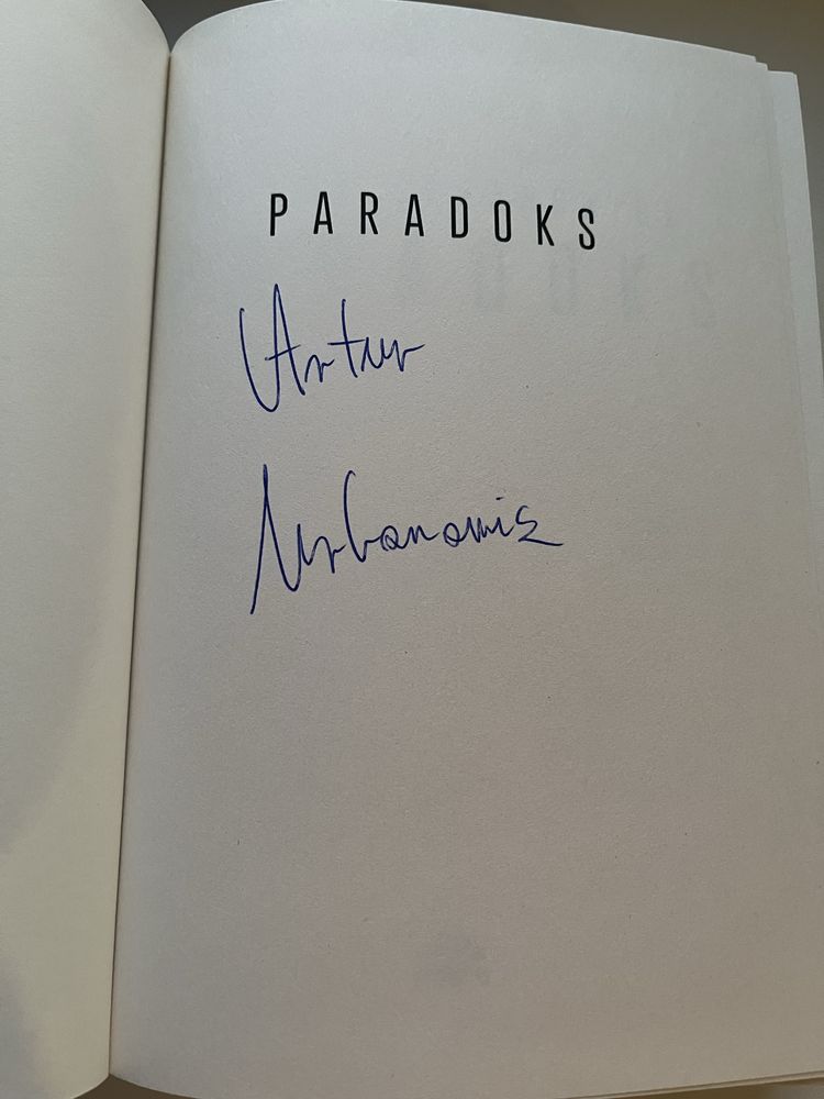 Artur Urbanowicz Paradoks z Autografem