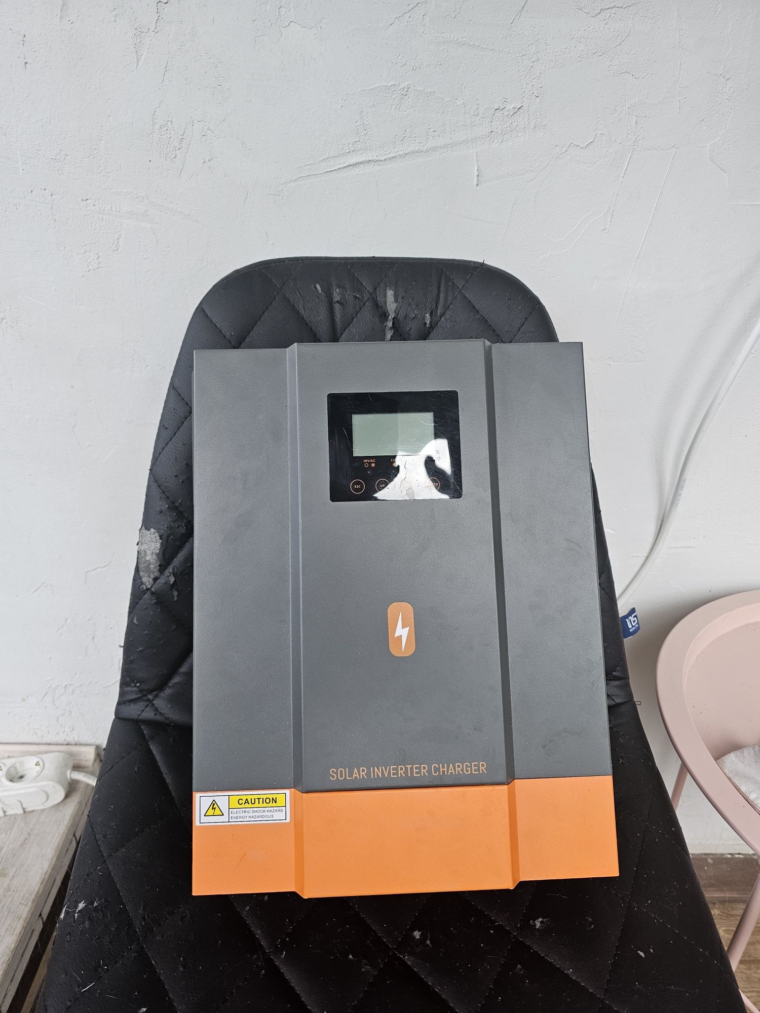 Гібридний інвертор PowMr 1600Вт 12В з MPPT (Сонячний інвертор)