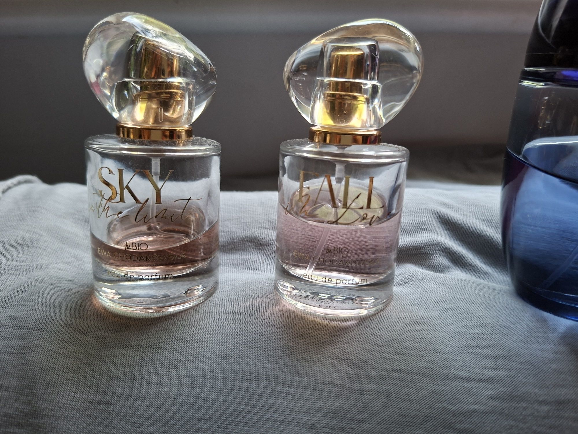 Perfumy dużo zapachów