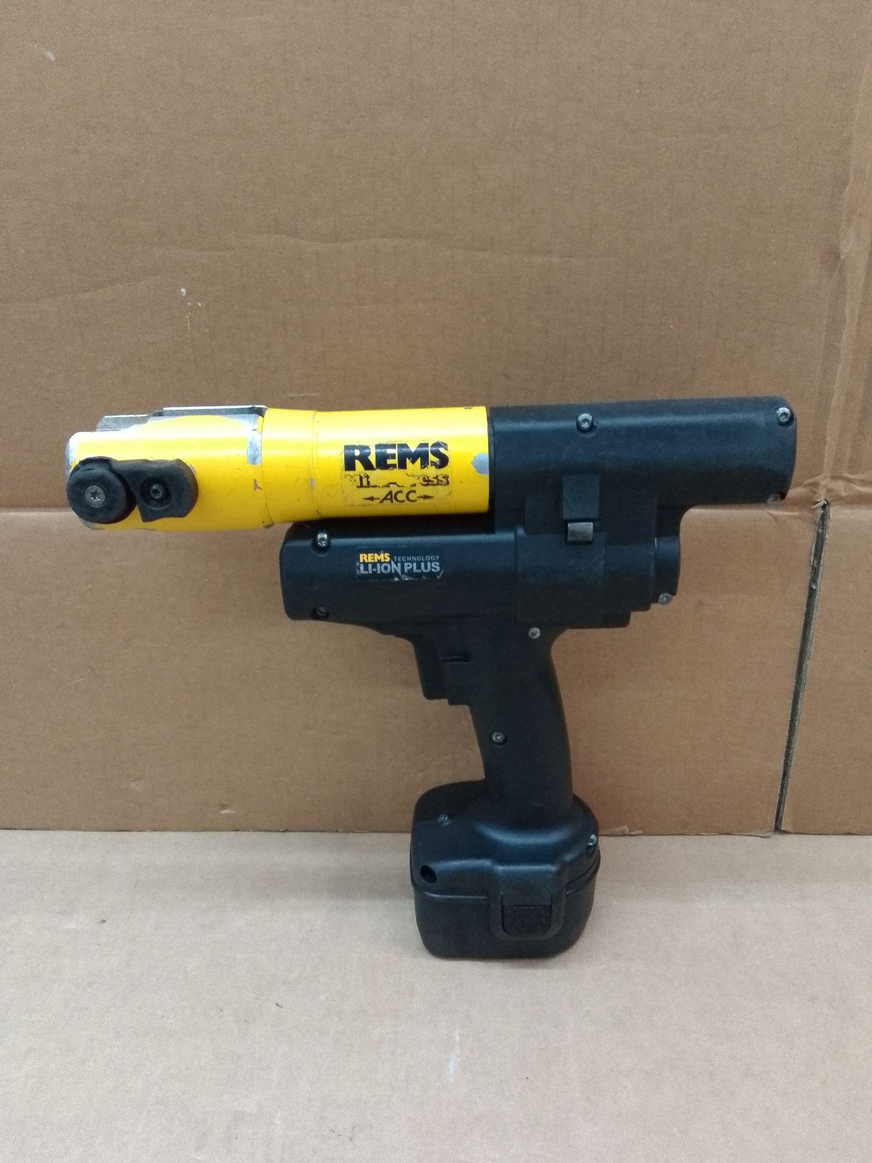Rems Mini-Press ACC Zaciskarka Akumulatorowa Prasa V15-22