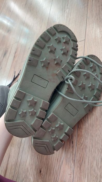 Buty rozmiar 36 I 35 Reserved