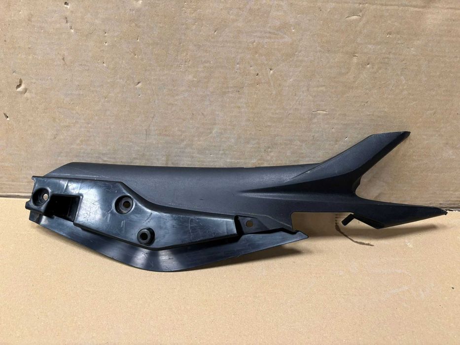 Owiewka Osłona Prawa Wypełnienie Honda CBR 125 JC50. 2011-16