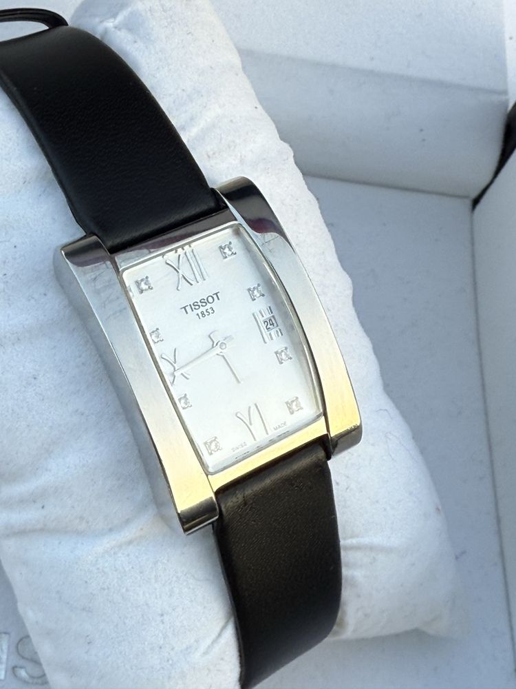 Tissot z masą perłową i diamentami damski jak NOWY