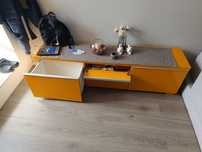 Móvel IKEA Amarelo