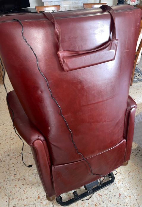 Poltrona de pele eletrica