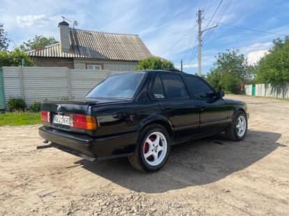 Продам БМВ е-30 на ходу